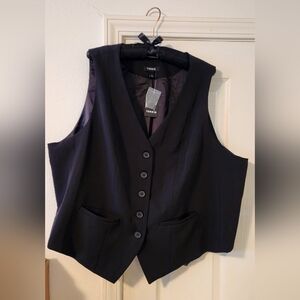 Torrid Studio Tailored Ponte Fitted Black Sleeveless Vest Size 3